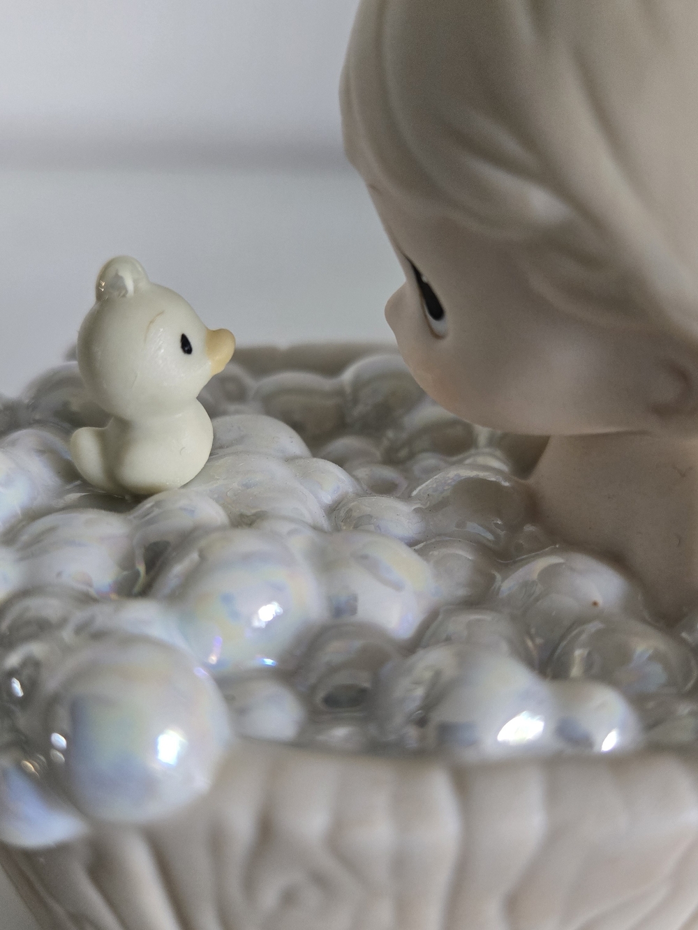 Precious Moments by Enesco Figurine 112313 Life's A Tub Full of Love 1986.